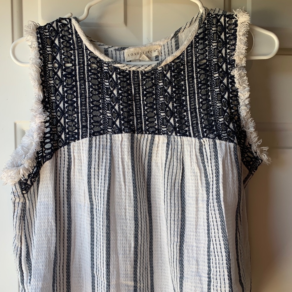 Crop Love Stitch top